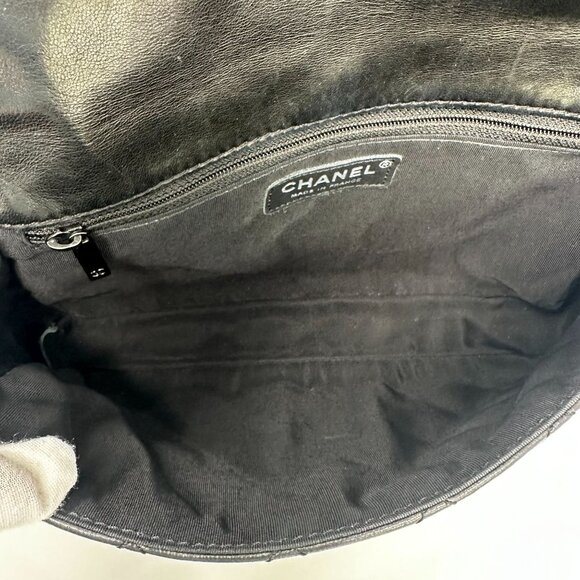 Chanel 2011 Runway Black Medium 2.55 Reissue Quilted Lambskin So Black Roll Clut - Picture 5 of 16